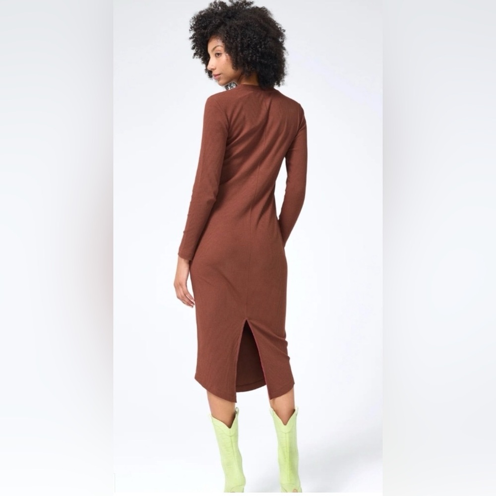 NWT $179 Terez Scoop Neck Long Sleeve Rib Dress in Cafe Brown Midi Size Small - Picture 2 of 10